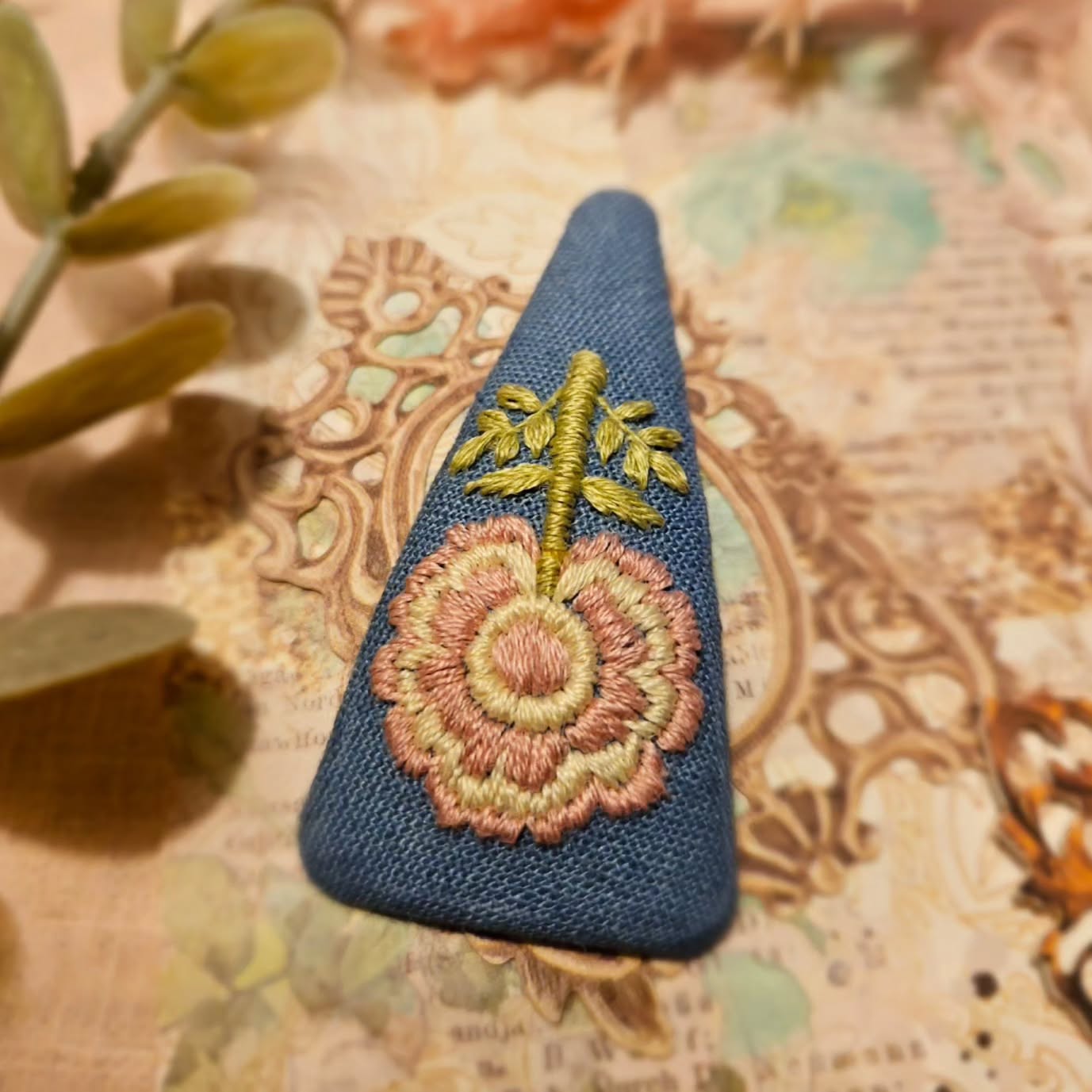 아폴리나 자수핀 - 이미지 4